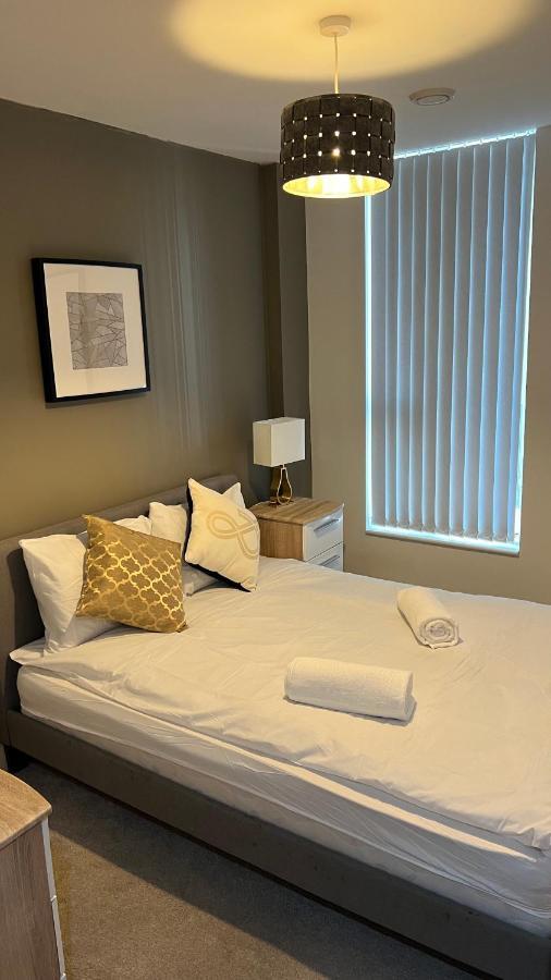Stunning Manchester City Centre Apartment! Ideal For Small Groups Kültér fotó